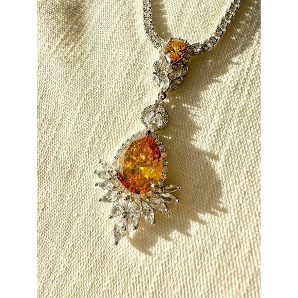 Double pear cut honey yellow canary cubic zirconia statement glamour necklace - Picture 2 of 5